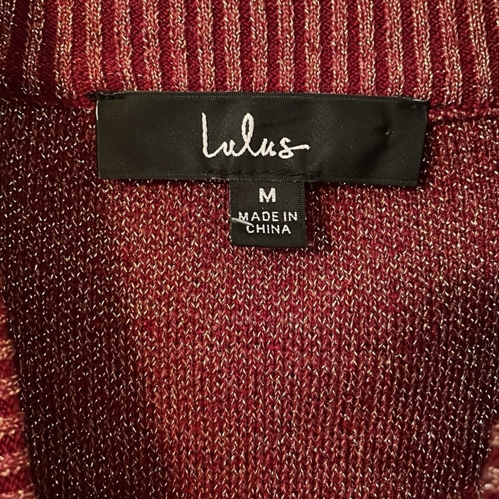 LULUS | Women’s Red/Gold Metallic Shimmer Threading Mock Neck‎ Sweater Size M - Picture 4 of 6